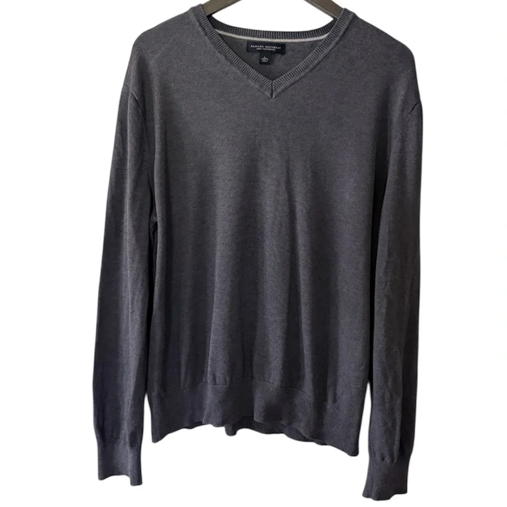 Banana Republic Silk Cashmere V-Neck Sweater Men’s L Gray Lightweight Soft Knit